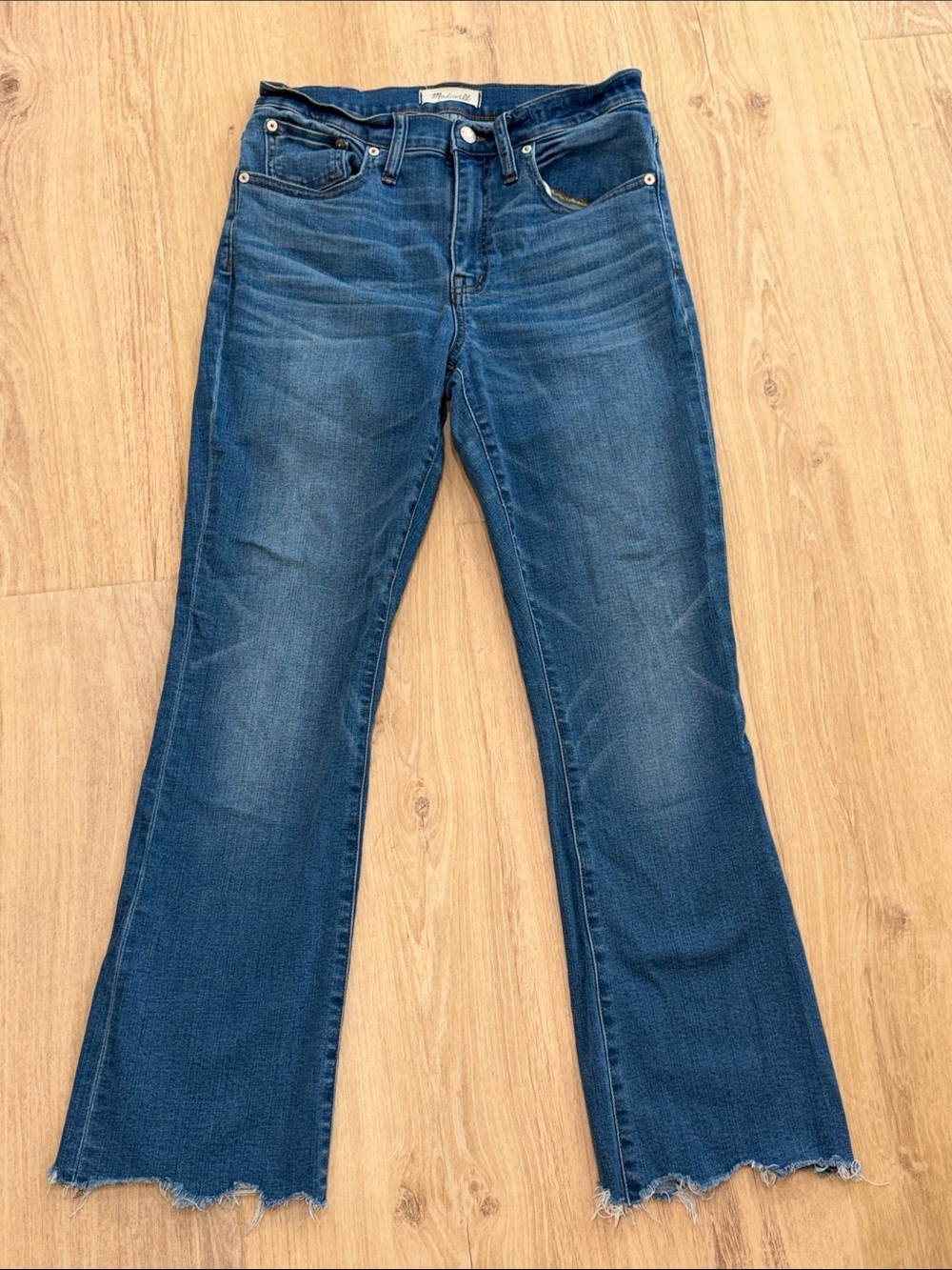 Madewell Cali- Demi-boot Women's medium wash Blue Jeans - raw edge hem